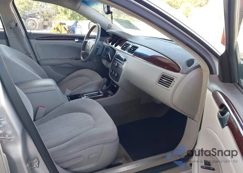 2011 Buick Lucerne Cx z USA, uszkodzony, nr VIN 1G4HA5EM8BU106227